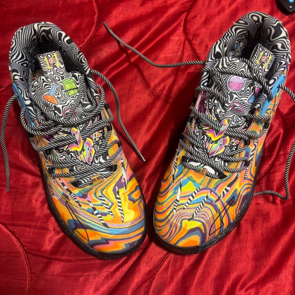 Colorful Abstract Pattern Sneakers